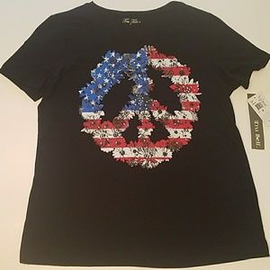 NWT Tru Self Size M Patriotic Peace Sign T-Shirt